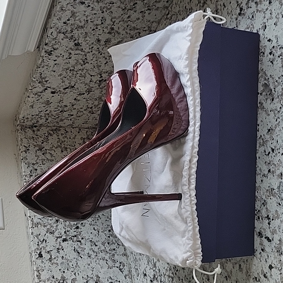 Stuart Weitzman Shoes - Stuart Weitzman Victoria Pumps  US Sz 9.5